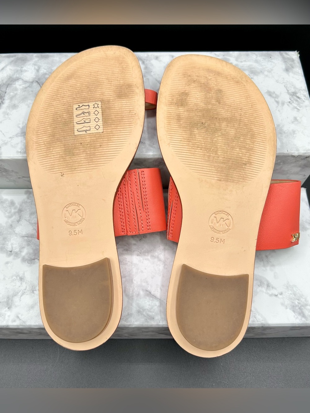 MICHAEL MICHAEL KORS August Flat Sandals Pink Grapefruit Leather. Size 9.5 M - Picture 8 of 8